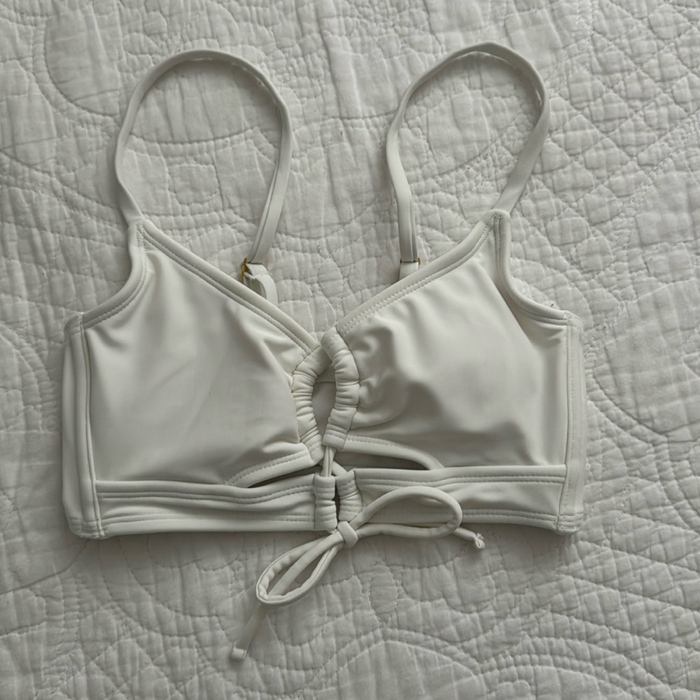 Bikini white top
